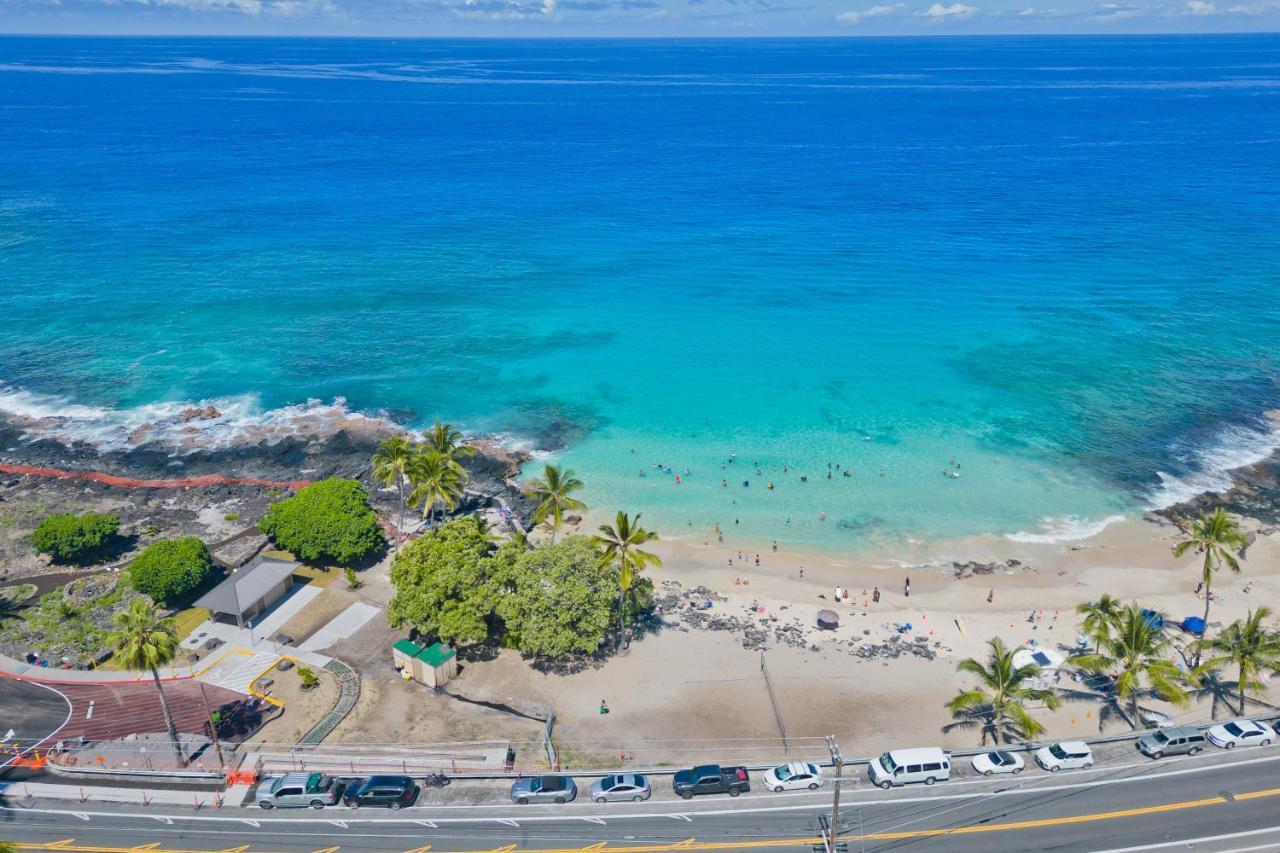 Family Getaway - Lava Room At Magic Sands Beach Каилуа-Кона Экстерьер фото