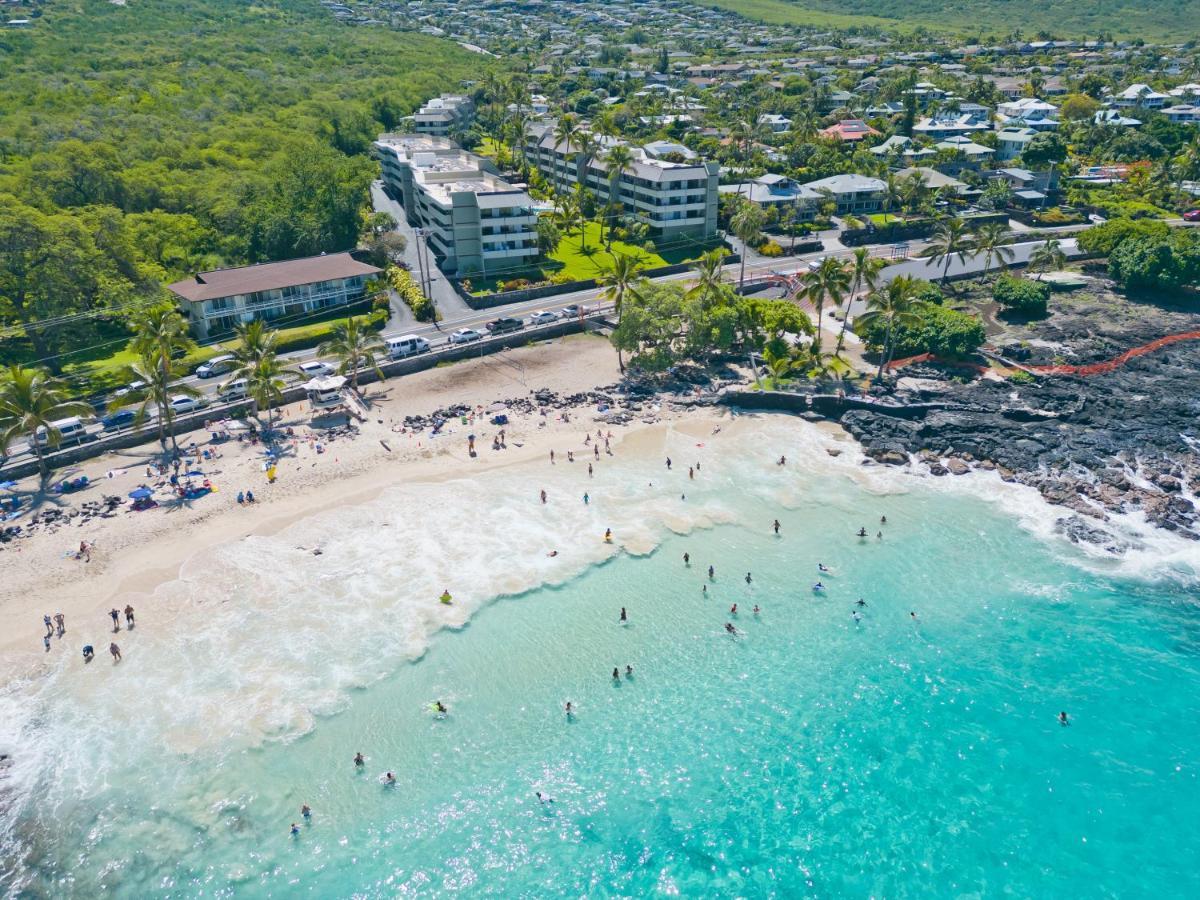 Family Getaway - Lava Room At Magic Sands Beach Каилуа-Кона Экстерьер фото